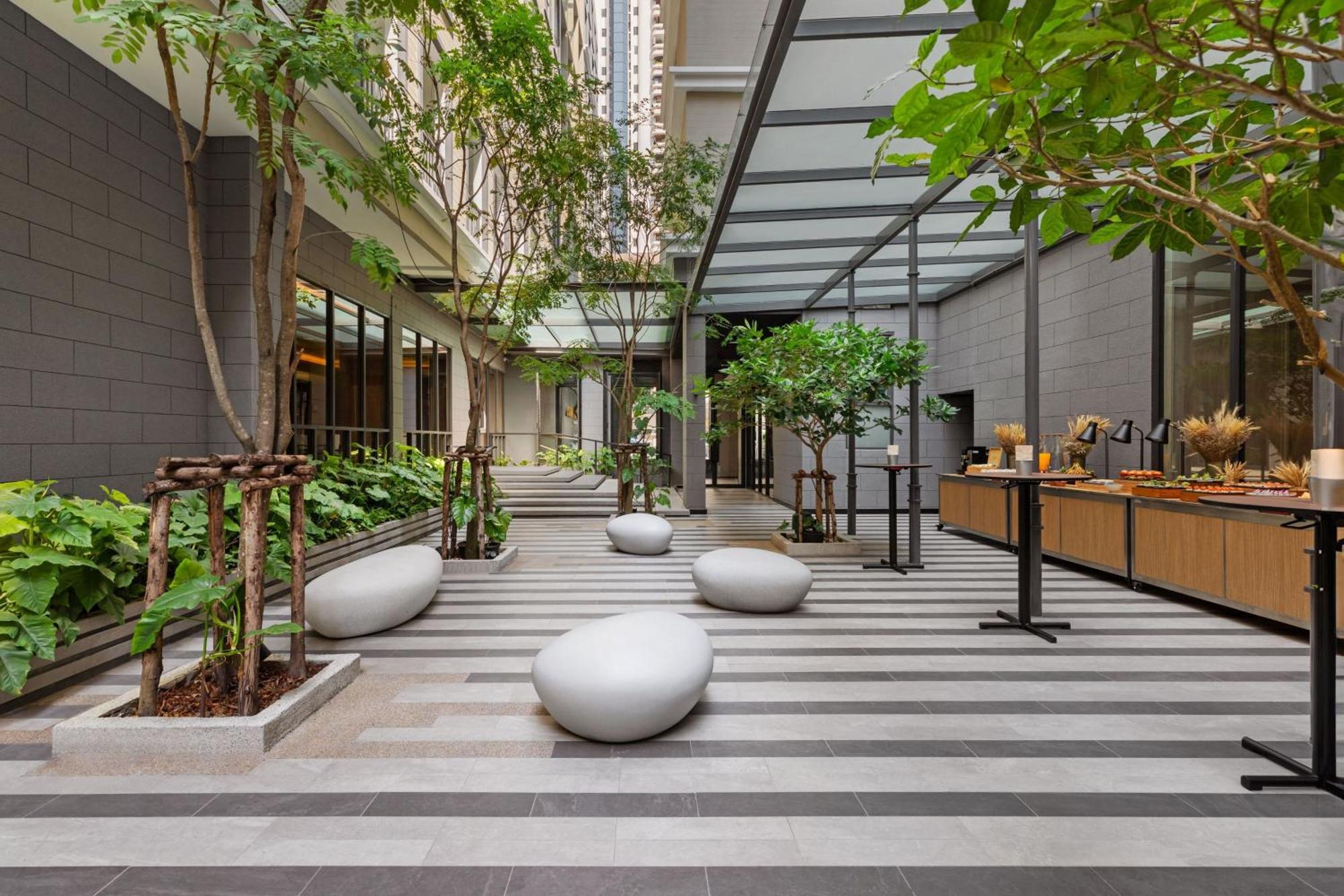 Courtyard By Marriott Bangkok Sukhumvit 20 Hotel Buitenkant foto